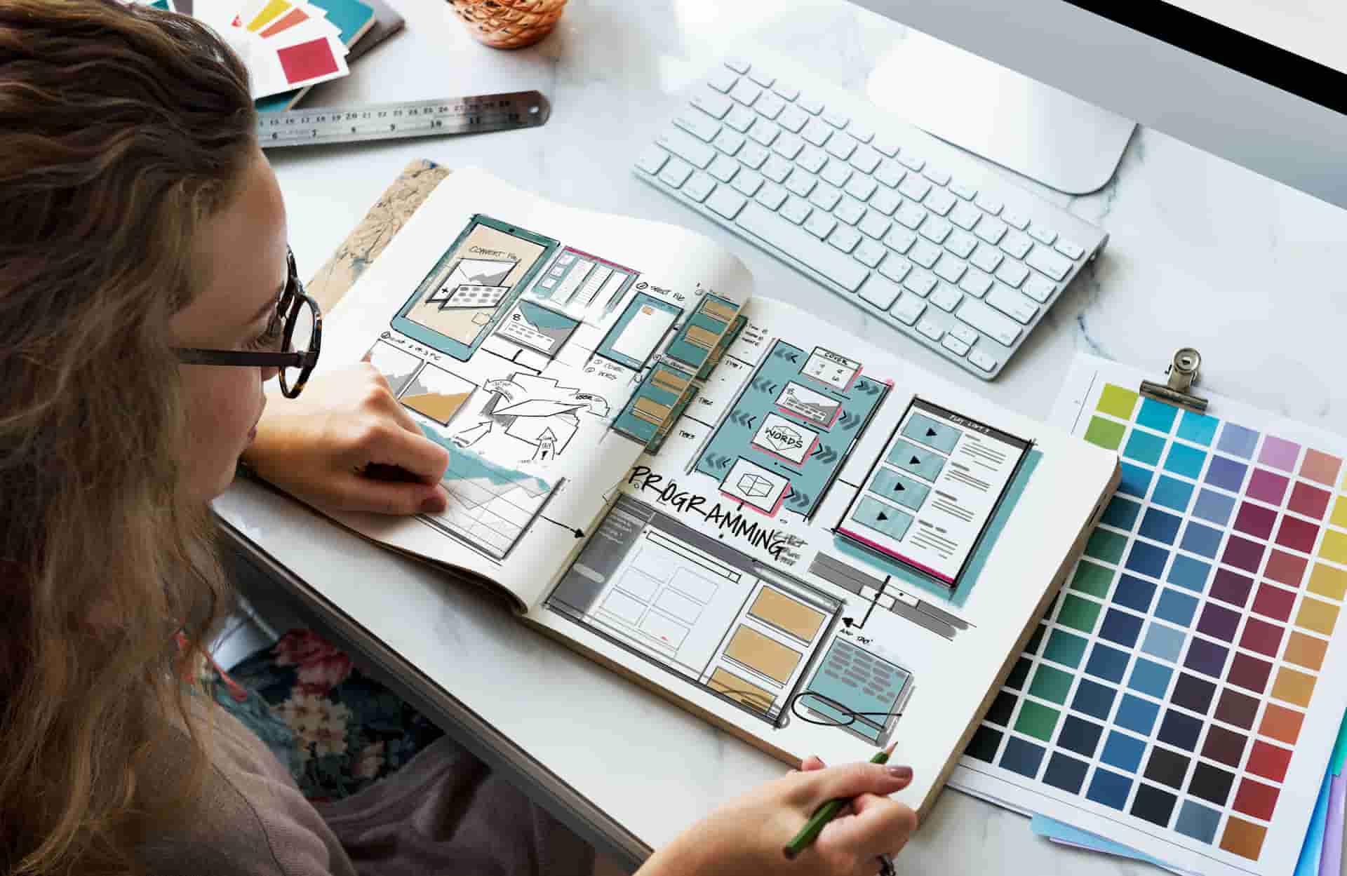 عکس شاخص مقاله بررسی بهترین سایتهای طراحیشده